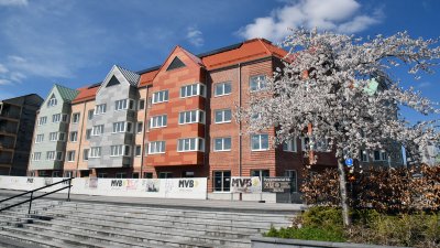Kommunala bostadsbolaget köper Bangårdsterrassen