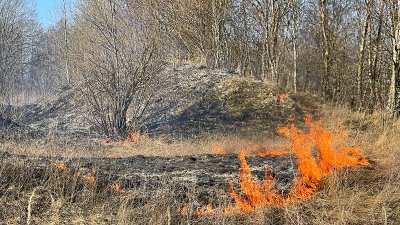 Med våren kommer risk för gräsbränder